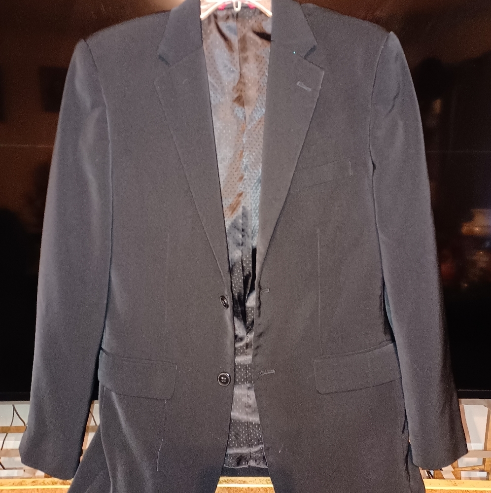 Midtown Man's Suit Jacket Size 34S